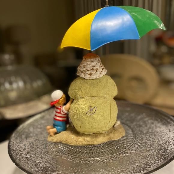 Beach Santa Music Box - Picture 3 of 6